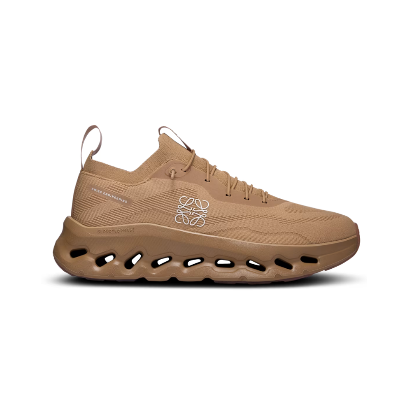 On-x-Loewe-Cloudtilt-Dark-Sand.png On x Loewe Cloudtilt "Dark Sand" - Image 1